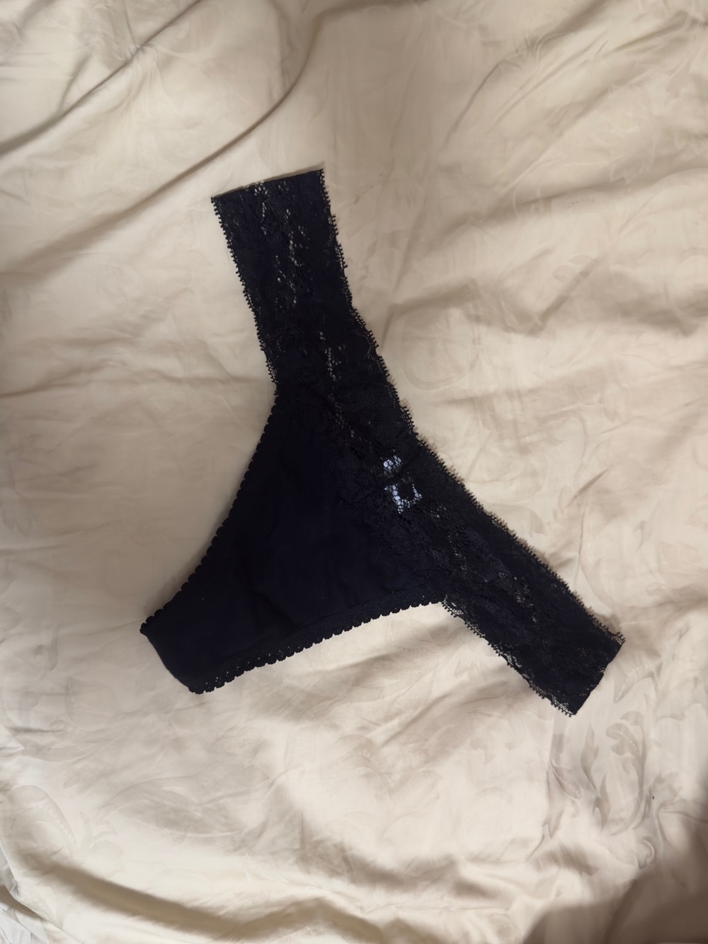 Lace Thong Black